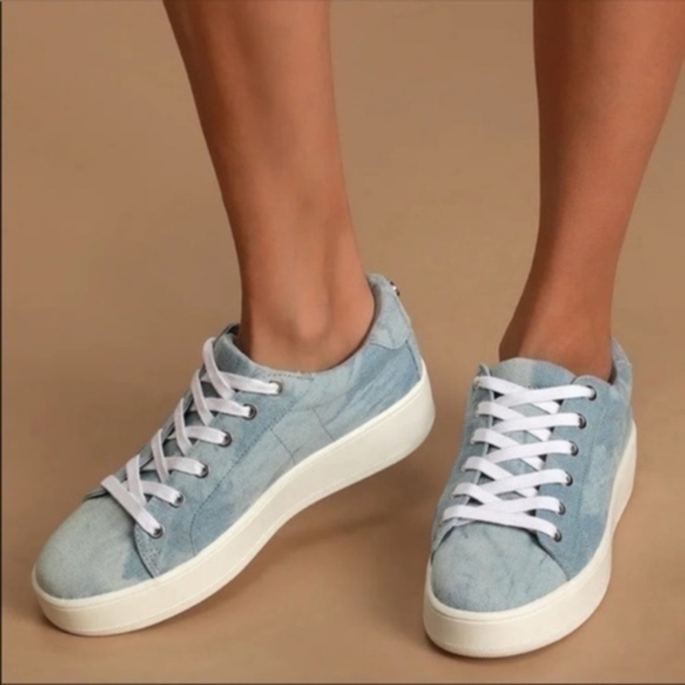 NWOT Steve Madden Bertie Denim Platform Sneaker